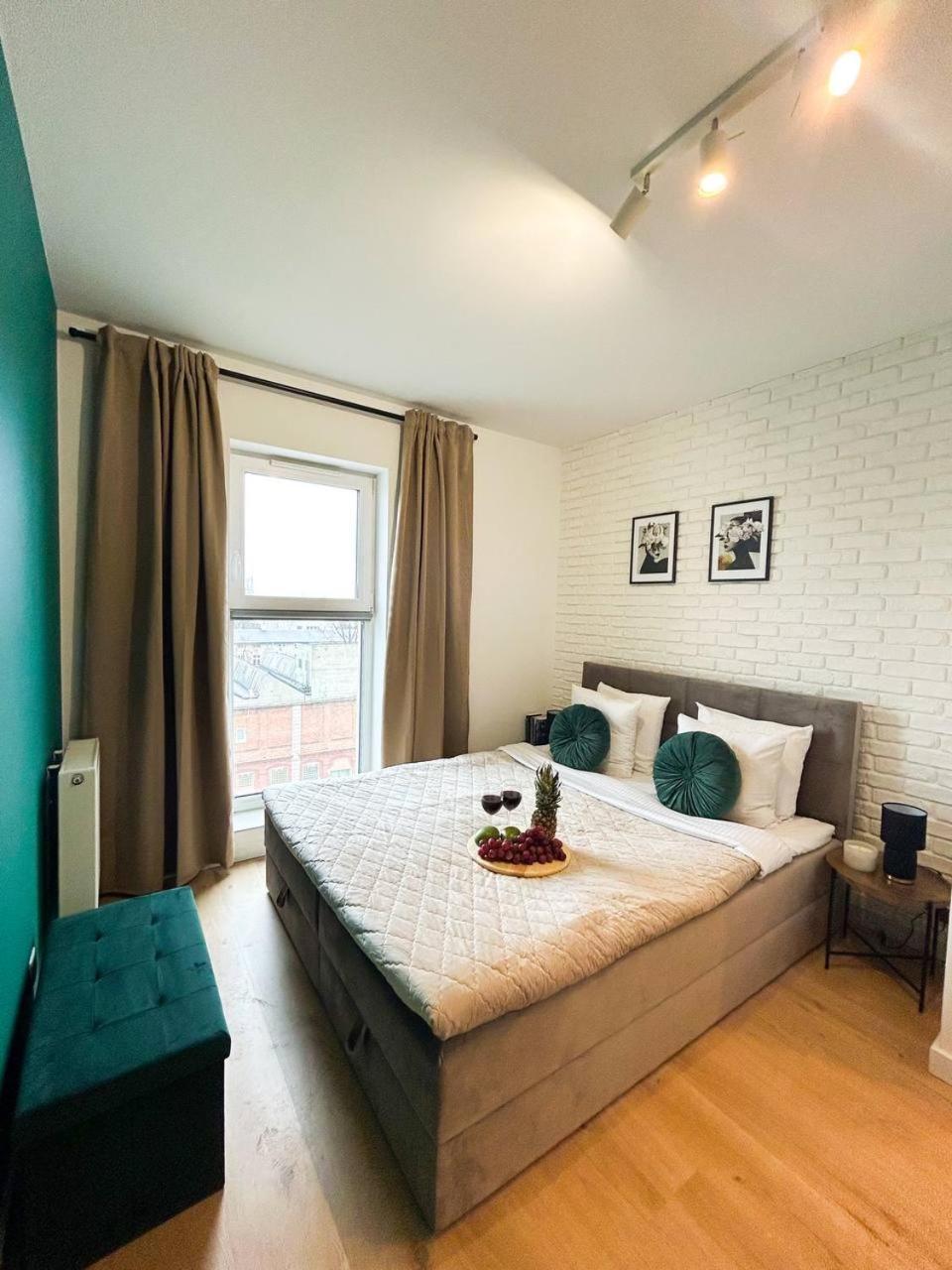 Lumina Luxury 3-Rooms Apartments With Parking 罗兹 外观 照片