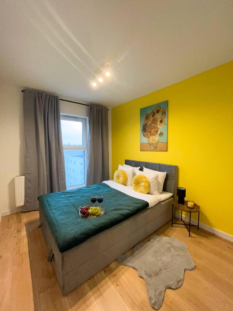 Lumina Luxury 3-Rooms Apartments With Parking 罗兹 外观 照片